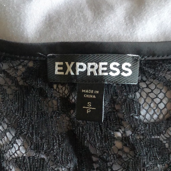 Express Top - Picture 3 of 3